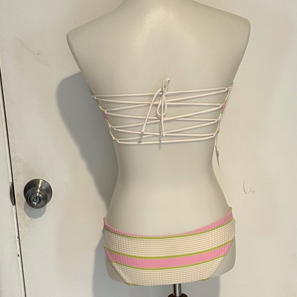 L*Space Reversible Bikini Set - Top Size L Adjustable - Bottom Size S. - Picture 2 of 12